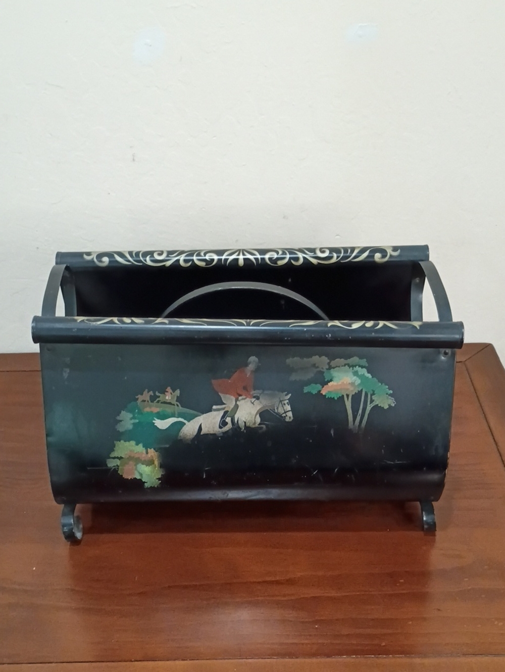 Black Metal Tole Toleware Equestrian Fox Hunt Magazine Rack - Vintage!